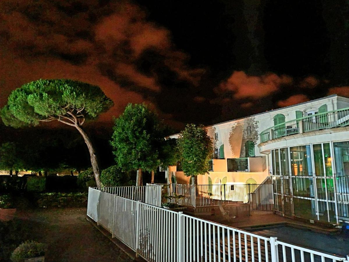 Appartement 91 Palais Des Gouverneurs Saint-Martin-de-Re Luaran gambar